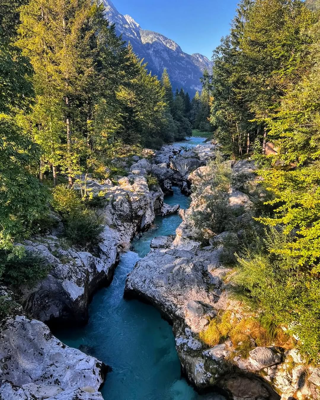 INSTA(NT) TRAVEL: Smaragdna čudesa Soče so idealna destinacija za tiste, ki hrepenijo po oddihu v naravi